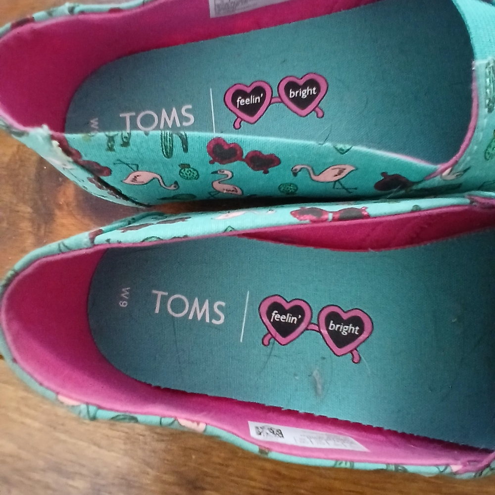 TOMS Women's Green Flamingo Print Shoes Espadrilles Size 9 - Picture 4 of 7